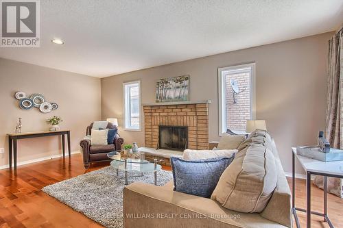 768 College Manor Drive, Newmarket (Gorham-College Manor), ON - Indoor Photo Showing Living Room With Fireplace