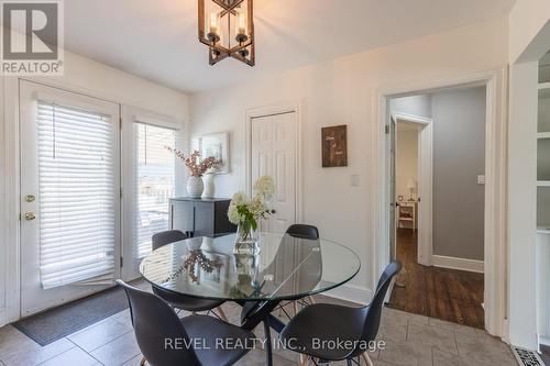 22 Tamarack Avenue, St. Catharines, ON - Indoor Photo Showing Dining Room