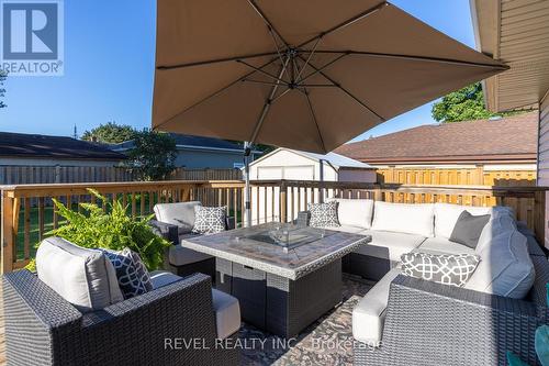 22 Tamarack Avenue, St. Catharines, ON - Outdoor With Deck Patio Veranda With Exterior