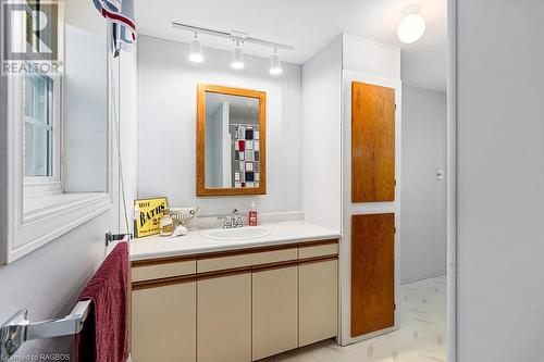 684138 Sideroad 30 Unit# Mh12, Chatsworth, ON - Indoor Photo Showing Bathroom