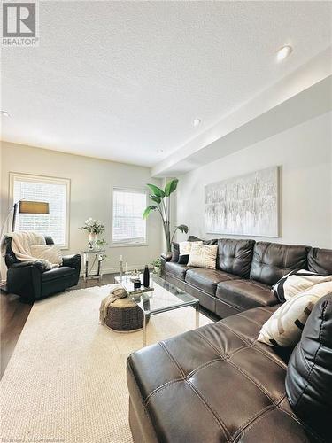 78 Robert Peel Road, Kitchener, ON - Indoor Photo Showing Living Room