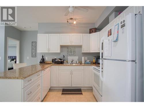 770 Rutland Road N Unit# 307, Kelowna, BC - Indoor Photo Showing Kitchen With Double Sink