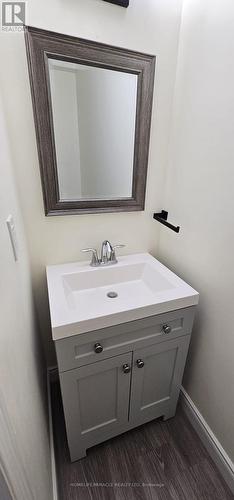 26 Fairbank Court, Brampton, ON - Indoor Photo Showing Bathroom