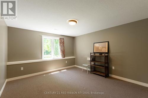 2529 Napperton Drive, Adelaide Metcalfe, ON - Indoor