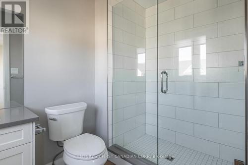 11 - 17 Nicholson Street N, Lucan Biddulph (Lucan), ON - Indoor Photo Showing Bathroom