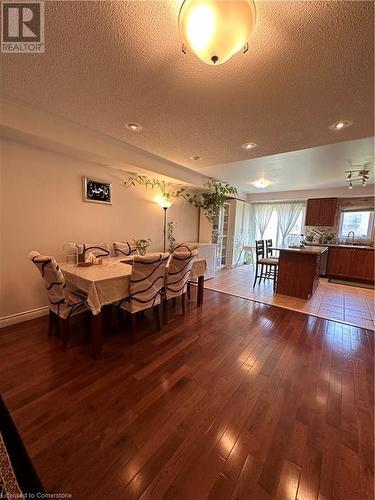 558 Candlestick Circle, Peel, ON - Indoor Photo Showing Other Room