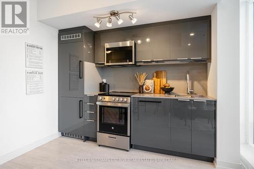 804 - 90 Glen Everest Road, Toronto (Birchcliffe-Cliffside), ON - Indoor Photo Showing Kitchen