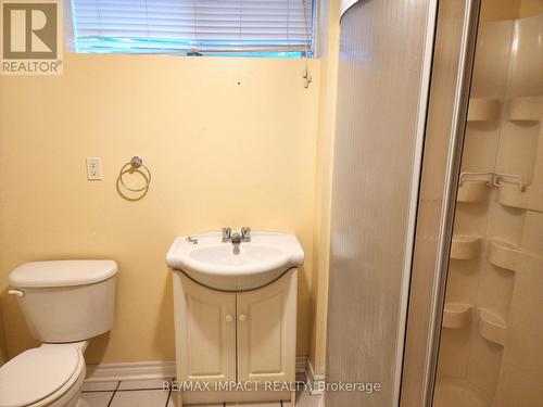 602 Aldershot Drive, Oshawa (Eastdale), ON - Indoor Photo Showing Bathroom