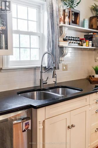 18 Blythe Shore Road, Kawartha Lakes, ON - Indoor Photo Showing Kitchen With Double Sink