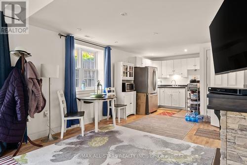 18 Blythe Shore Road, Kawartha Lakes, ON - Indoor Photo Showing Kitchen