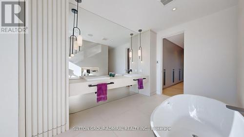 77 Risebrough Avenue, Toronto (Newtonbrook East), ON - Indoor Photo Showing Bathroom