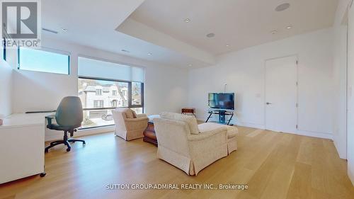 77 Risebrough Avenue, Toronto (Newtonbrook East), ON - Indoor Photo Showing Other Room