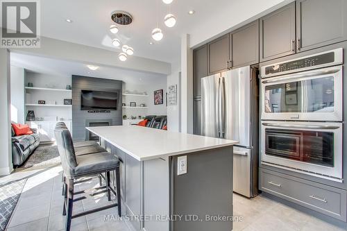 140 Meadow Vista Crescent, East Gwillimbury (Holland Landing), ON - Indoor Photo Showing Kitchen With Stainless Steel Kitchen