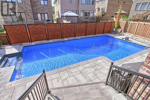 140 Meadow Vista Crescent, East Gwillimbury (Holland Landing), ON - Outdoor With In Ground Pool