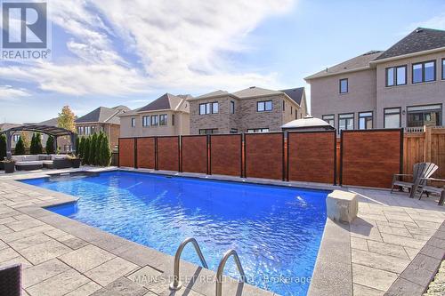 140 Meadow Vista Crescent, East Gwillimbury (Holland Landing), ON - Outdoor With In Ground Pool