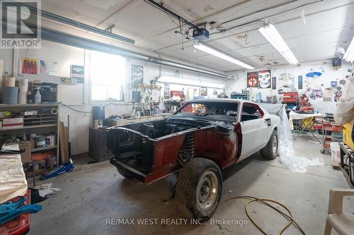 5878 4Th Line, New Tecumseth, ON - Indoor Photo Showing Garage