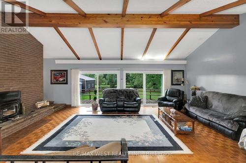 5878 4Th Line, New Tecumseth, ON - Indoor Photo Showing Living Room With Fireplace