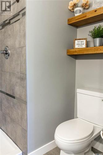 708 Bertsch Place, Meota, SK - Indoor Photo Showing Bathroom