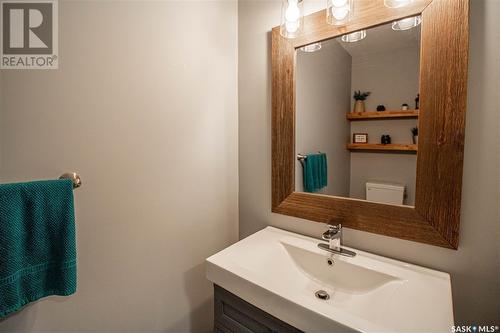 708 Bertsch Place, Meota, SK - Indoor Photo Showing Bathroom