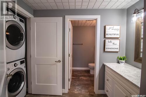 708 Bertsch Place, Meota, SK - Indoor Photo Showing Laundry Room