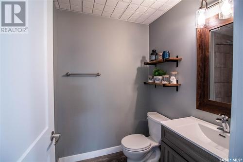 708 Bertsch Place, Meota, SK - Indoor Photo Showing Bathroom