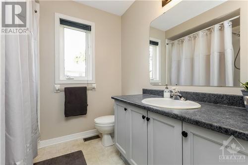 48 Eagleview Street, Ottawa, ON - Indoor Photo Showing Bathroom