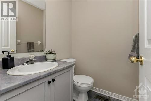 48 Eagleview Street, Ottawa, ON - Indoor Photo Showing Bathroom