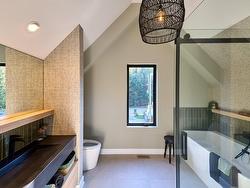 Ensuite bathroom - 