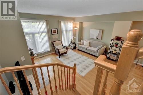 30 Pondside Private, Ottawa, ON - Indoor