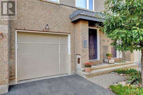 30 Pondside Private, Ottawa, ON - Outdoor