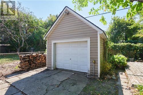 Detached garage - 120 Queen Mary Street, Ottawa, ON - Outdoor