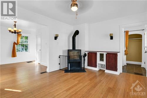 Living room open to dining room - 120 Queen Mary Street, Ottawa, ON - Indoor