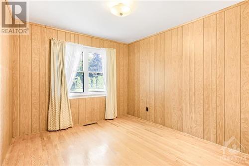 Main Floor Office/Bedroom - 2030 Dovercourt Avenue, Ottawa, ON - Indoor Photo Showing Other Room