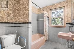 2nd Floor 4pc Bathroom - 