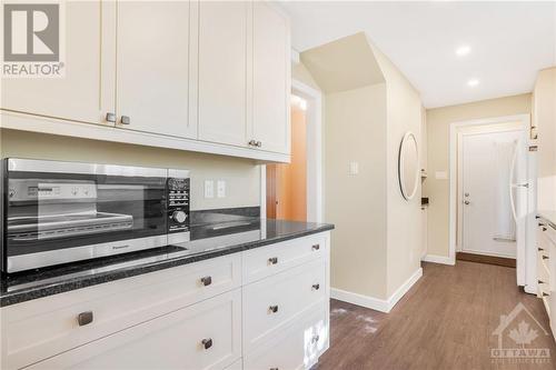 Kitchen - 2030 Dovercourt Avenue, Ottawa, ON - Indoor