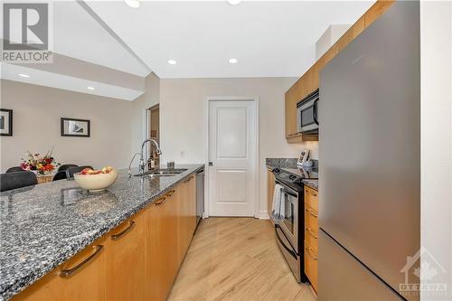 1227 Wellington Street Unit#803, Ottawa, ON - Indoor Photo Showing Kitchen