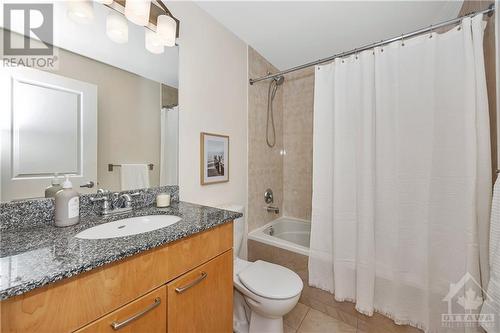 1227 Wellington Street Unit#803, Ottawa, ON - Indoor Photo Showing Bathroom