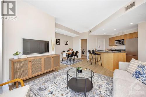 1227 Wellington Street Unit#803, Ottawa, ON - Indoor Photo Showing Living Room