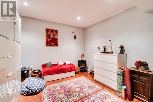 72 Sidney Crescent, Hamilton (Stoney Creek Mountain), ON - Indoor Photo Showing Bedroom