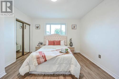 10 Windrush Crescent N, Hamilton (Lawfield), ON - Indoor Photo Showing Bedroom