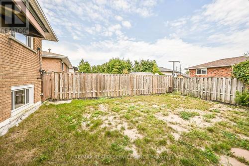 10 Windrush Crescent N, Hamilton, ON - Outdoor