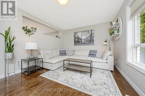 29 Maude Lane, Guelph (Grange Hill East), ON - Indoor Photo Showing Living Room