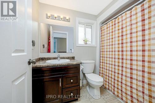 29 Maude Lane, Guelph (Grange Hill East), ON - Indoor Photo Showing Bathroom