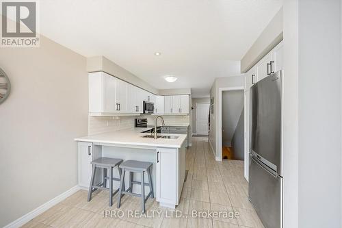 29 Maude Lane, Guelph (Grange Hill East), ON - Indoor Photo Showing Kitchen With Double Sink