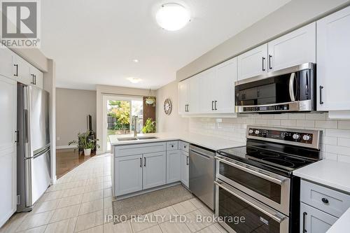 29 Maude Lane, Guelph (Grange Hill East), ON - Indoor Photo Showing Kitchen With Stainless Steel Kitchen