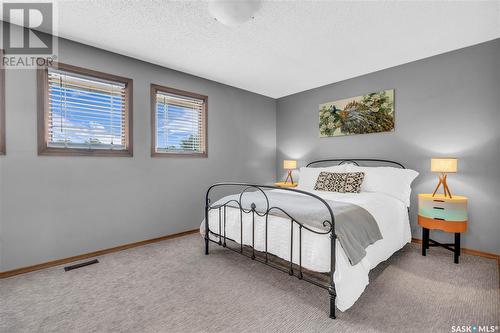 4308 Pasqua Street, Regina, SK - Indoor Photo Showing Bedroom