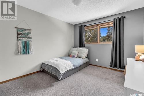 4308 Pasqua Street, Regina, SK - Indoor Photo Showing Bedroom