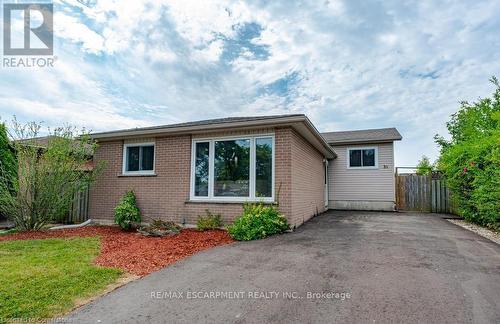 30 Larch Street, Hamilton, ON - Outdoor