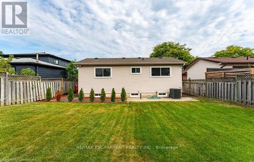 30 Larch Street, Hamilton, ON - Outdoor