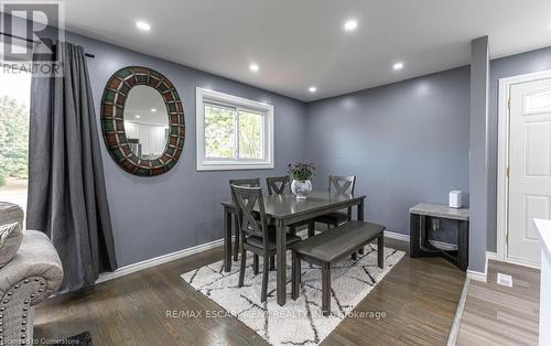 30 Larch Street, Hamilton, ON - Indoor Photo Showing Dining Room